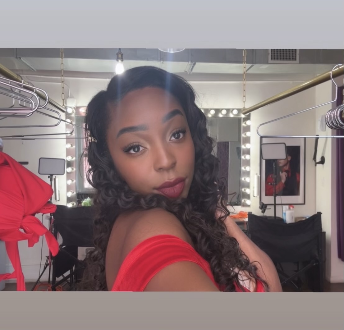 Facetune_19-12-2025-17-55-16