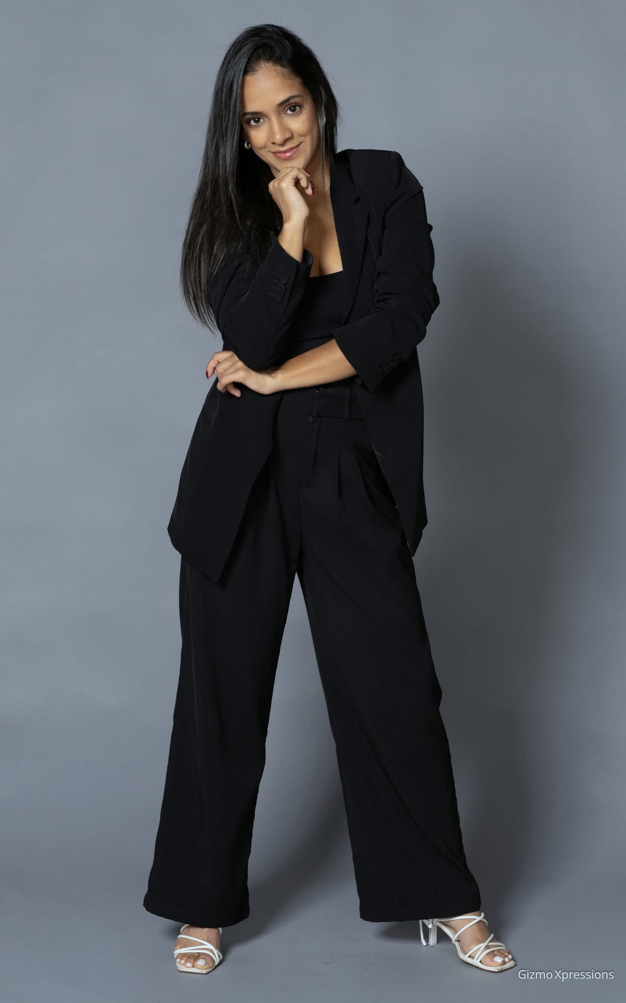 Dominique-Headshot-9