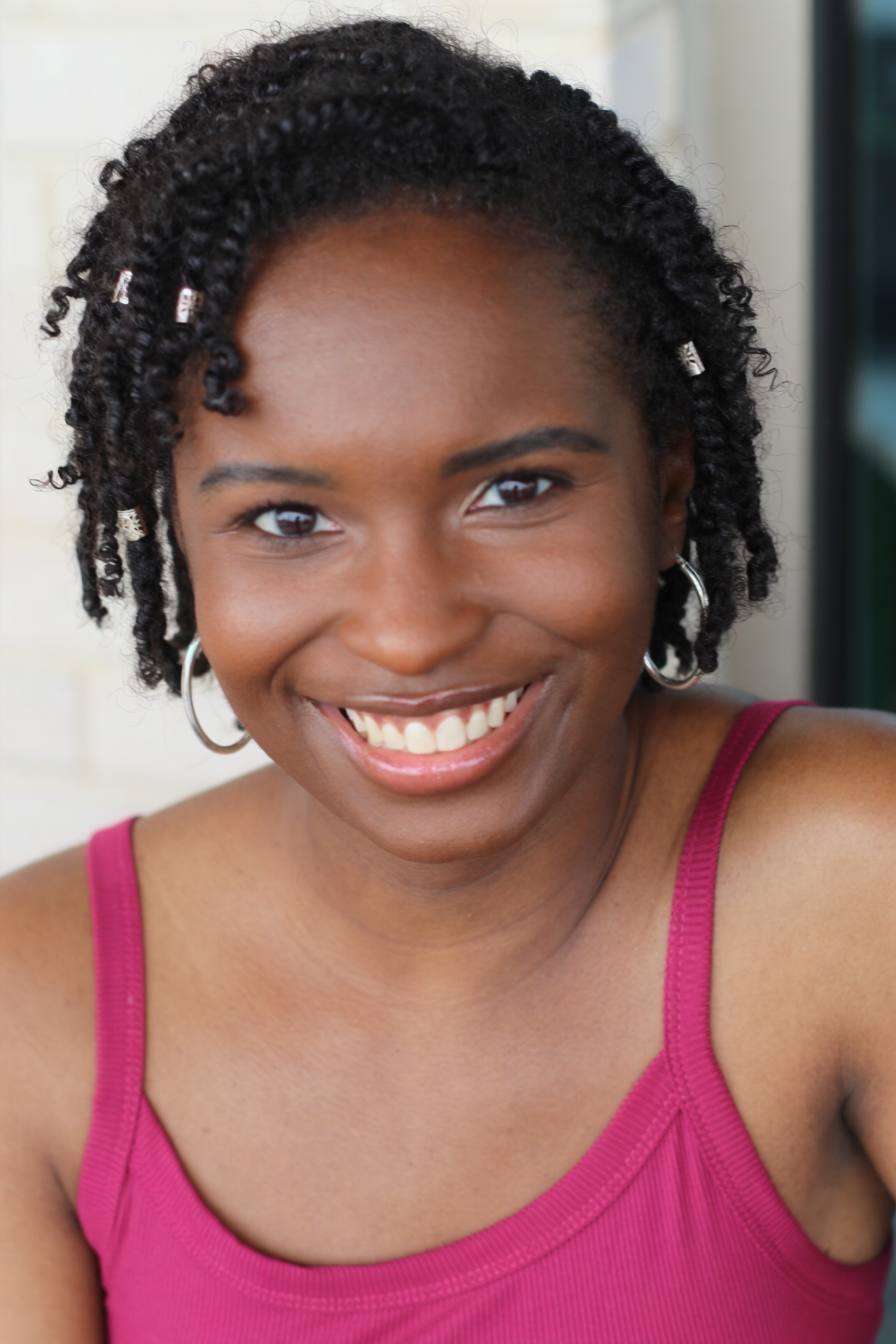 Kendra-T-Jones-Commercial-Headshot