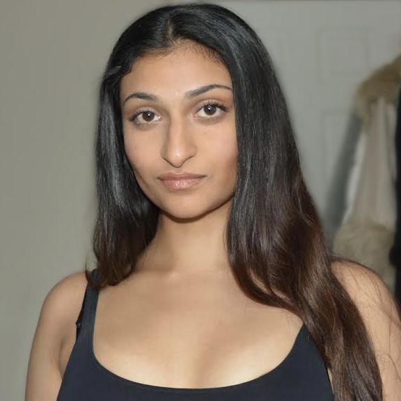 Facetune_13-06-2023-22-29-55