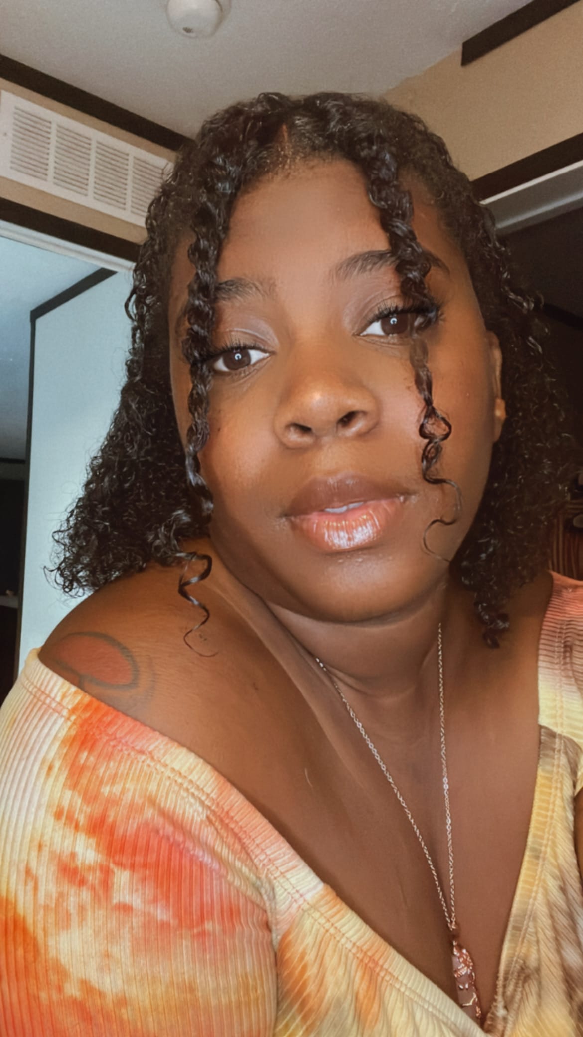 D3ED4F20-1957-43E9-B7F6-5C1FE4A4B46E