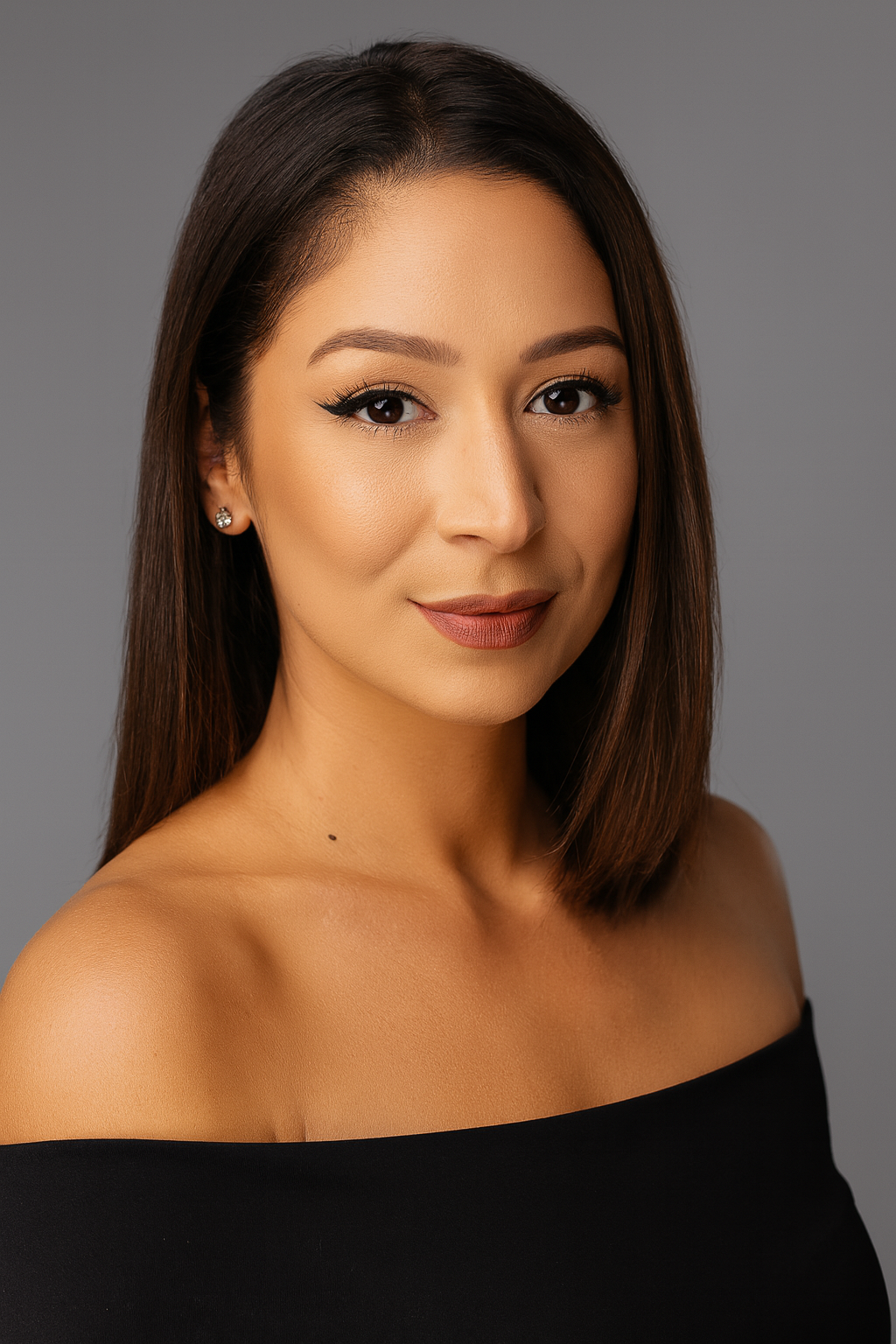 headshot-2025-_-Nicole-Rhodenbeck